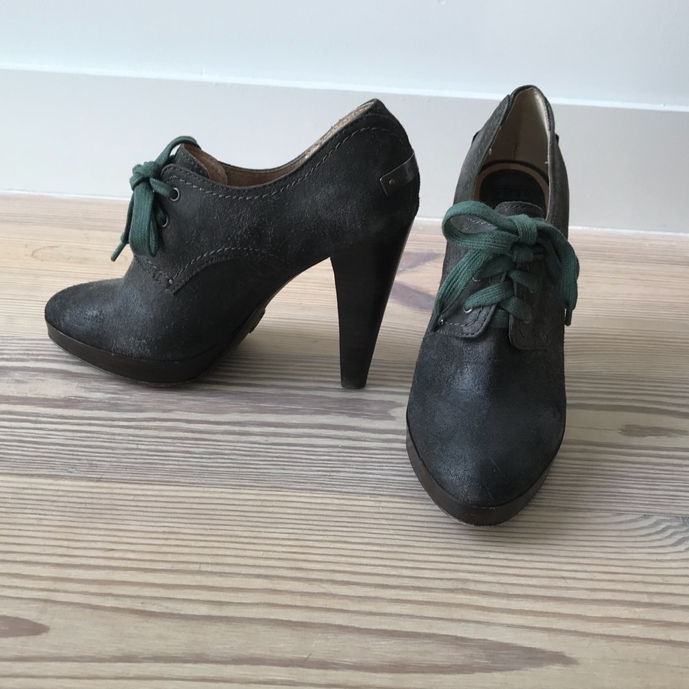 Frye Oxford Heels